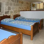 Cvitini Dvori Garjak Apartman Vrlika