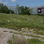 Cvitini Dvori Garjak *