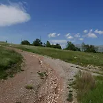 Cvitini Dvori Garjak Apartman *