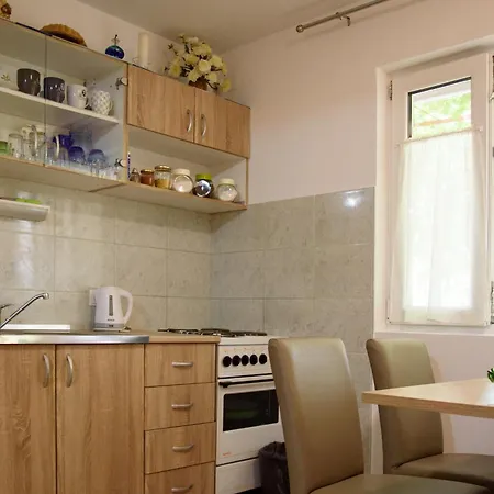 Cvitini Dvori Garjak Apartment Vrlika