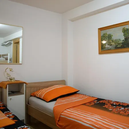 Cvitini Dvori Garjak Vrlika