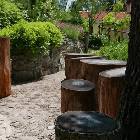 Apartment Cvitini Dvori Garjak