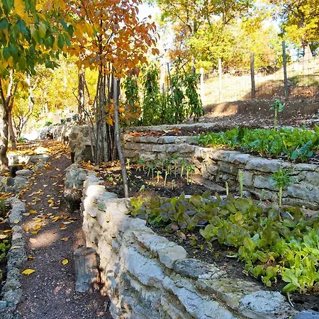Cvitini Dvori Garjak Apartman Vrlika